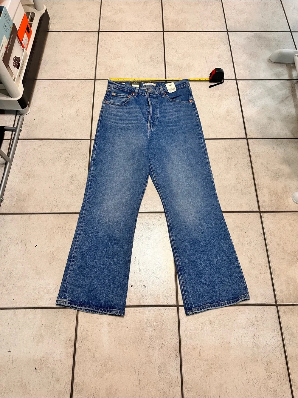 Levi’s RIBCAGE CROPPED BOOTCUT WOMEN'S JEANS High-Rise Straight Leg Women 30 - Picture 2 of 12